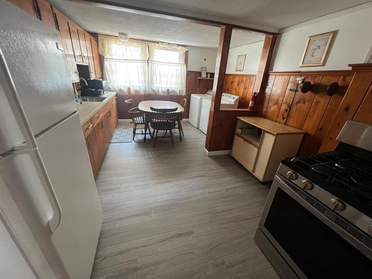 Nautical Beach Properties Hampton Esterno foto