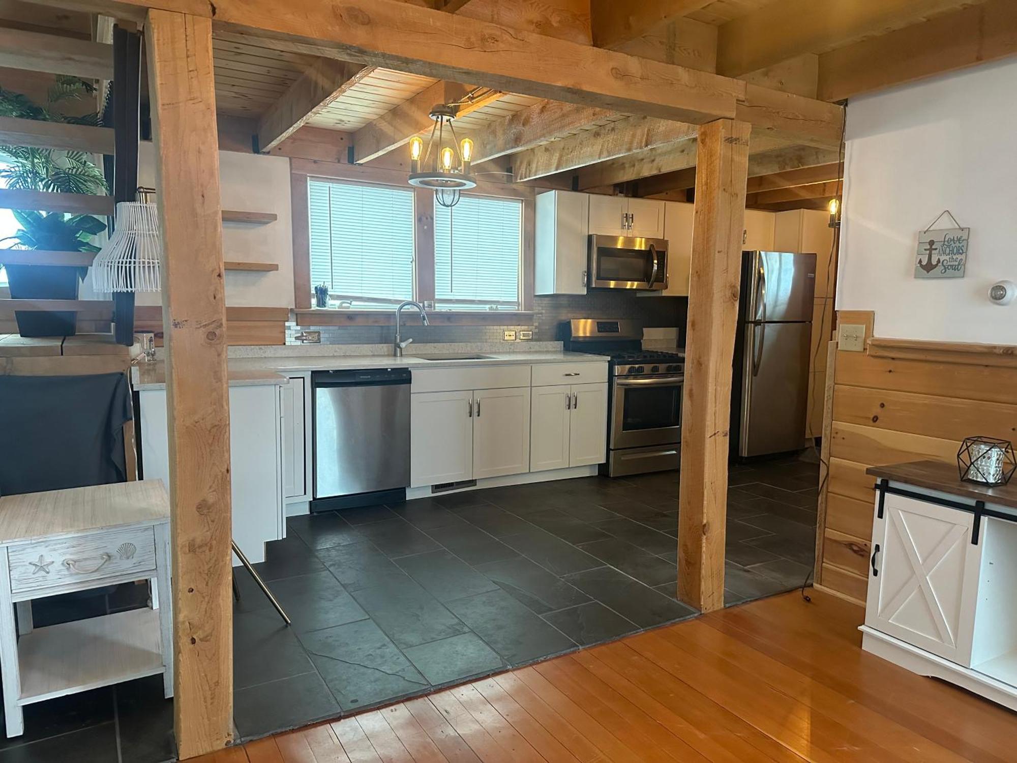 Nautical Beach Properties Hampton Esterno foto