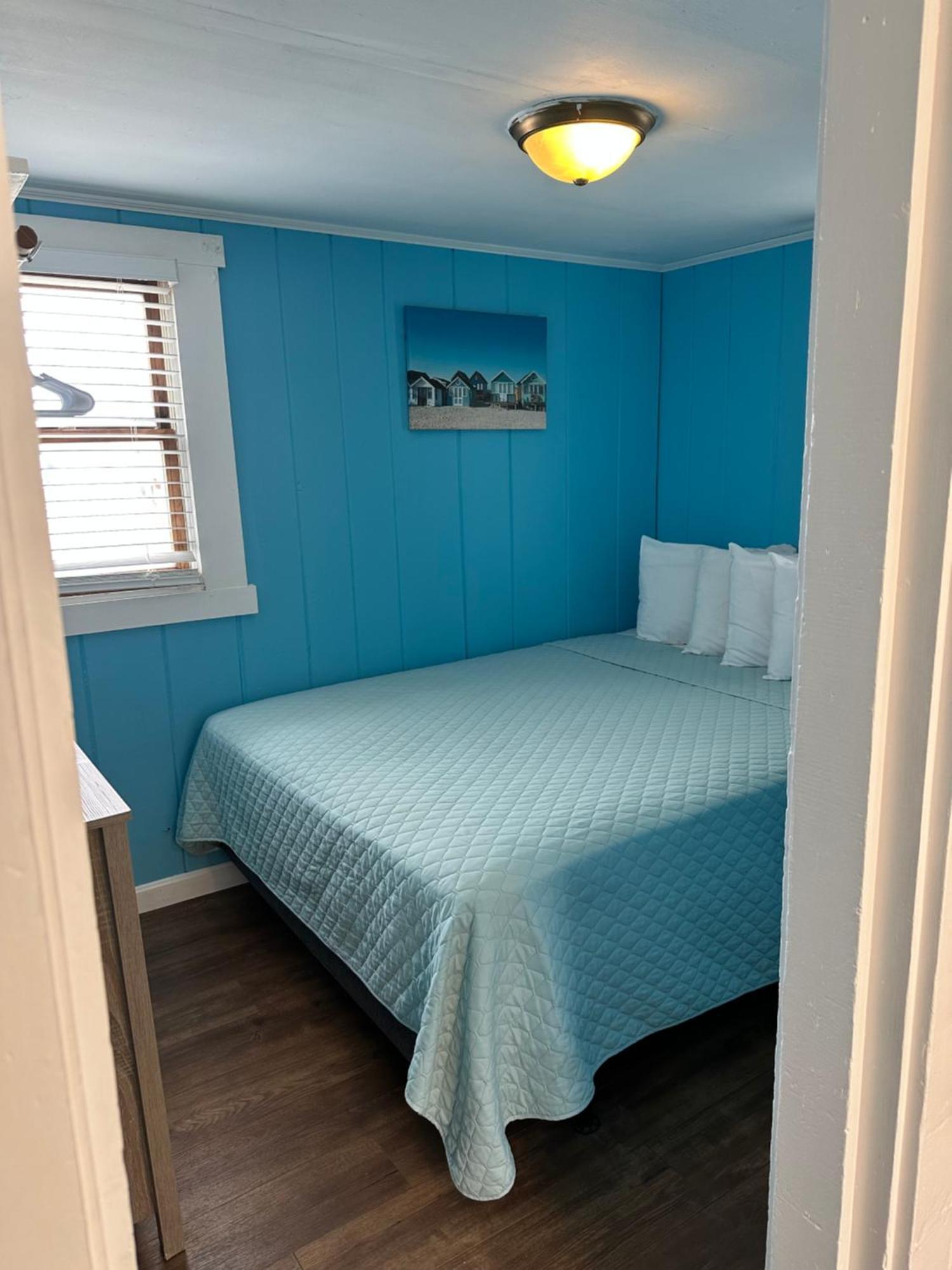 Nautical Beach Properties Hampton Esterno foto